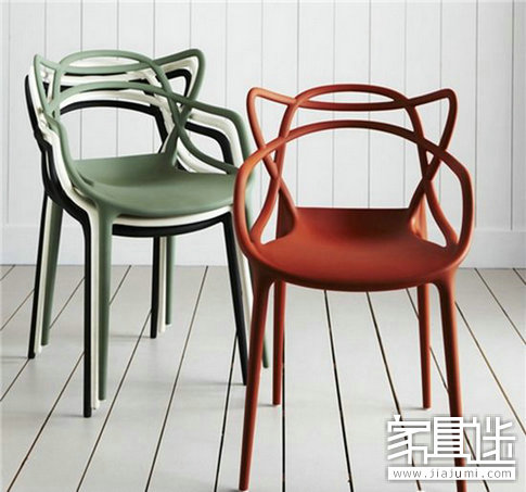 Kartell Ҿ3.jpg