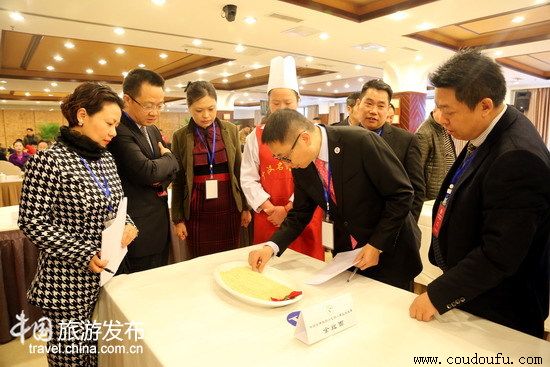 �Ĵ���ɫС��