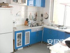 �����ڶ�����߿����Ϸ�С�Ե꣬ �����Լ���������˭�ܰ���� �������Ϸ���ɫС�ԣ���Ҫ���˵ģ�