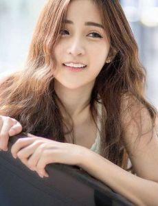 四国混血校花 逆天美颜身材凹凸