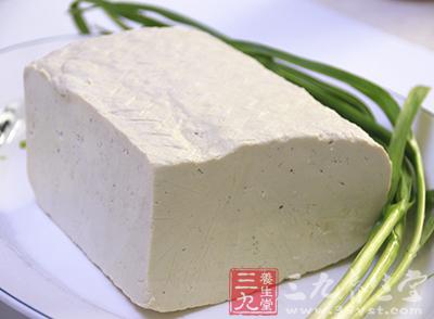 豆腐皮用温水泡软 豆腐皮用温水泡软