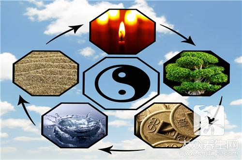 ���ӳ�ǽ�ķ�ˮ����