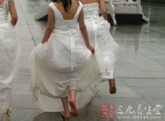 Ů�˻�ǰ���Բ�������4�����