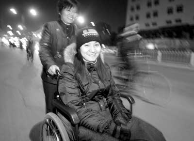 靓丽女主持人全身瘫痪温情中领悟幸福真谛(图)