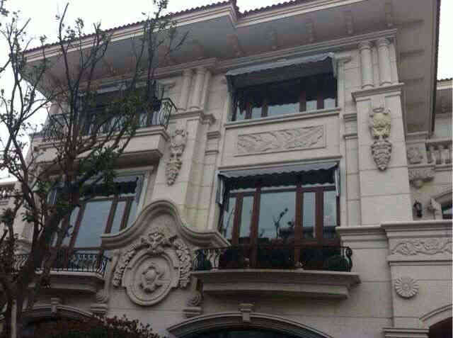 �ɹҳ���ʯ��ǽ��ʩ���������ͼ ��������ʯ�ı���һ�����ǽ��װ��ͼ