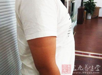 为什么出现“啤酒肚” 为什么出现“啤酒肚”