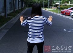 ����̫��ȭ Ů����һ��Խ��Խ�и�����