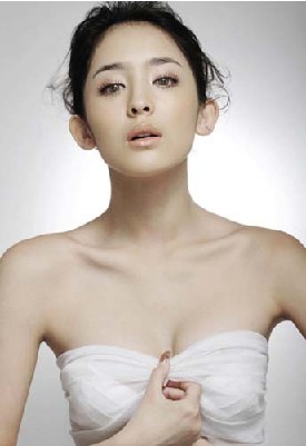 传欧弟恋上90后女演员 女方曾被曝靠“干爹”上位